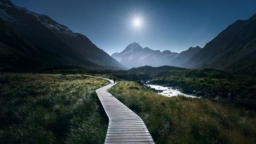 Aoraki Moonrise, South Island, New Zealand