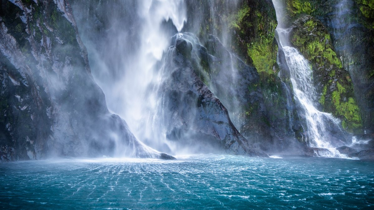 Stirling Falls - Milford Sound