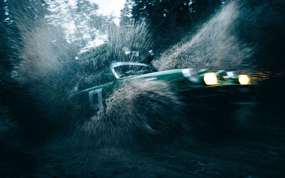 Automotive Photography - 4x4 vehicle in water